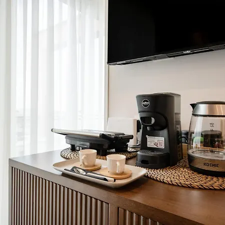 Skyline Mirjana - Cozy With Terrace Daire *