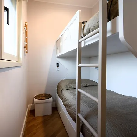 Skyline Mirjana - Cozy With Terrace *