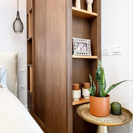 Skyline Mirjana - Cozy With Terrace Daire *