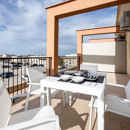 Daire Skyline Mirjana - Cozy With Terrace *