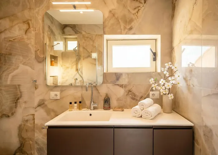 Apartman Skyline Mirjana - Cozy With Terrace